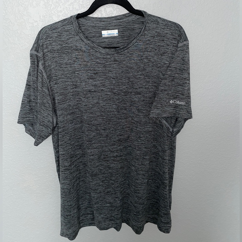 Columbia athletic t-shirt